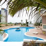 906 Luxury Paraiso Sea View * 阿德耶
